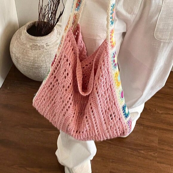 Pink Vacation Women's Hollow Knitted Contrast Color Flower Crossbody Bag - Picture 4 of 7